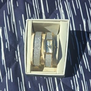 Elegant Gold and Silver Women's Bracelet Watch